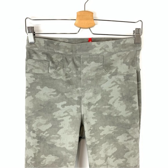 Spanx Jeanish Green Camo Pull On Legging Pants Size Small - Picture 5 of 13